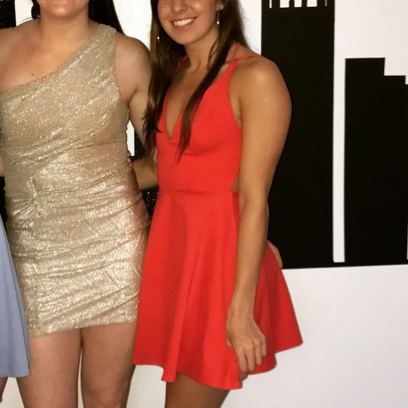 Lulu’s formal dress! Worn once ! - Picture 4 of 4